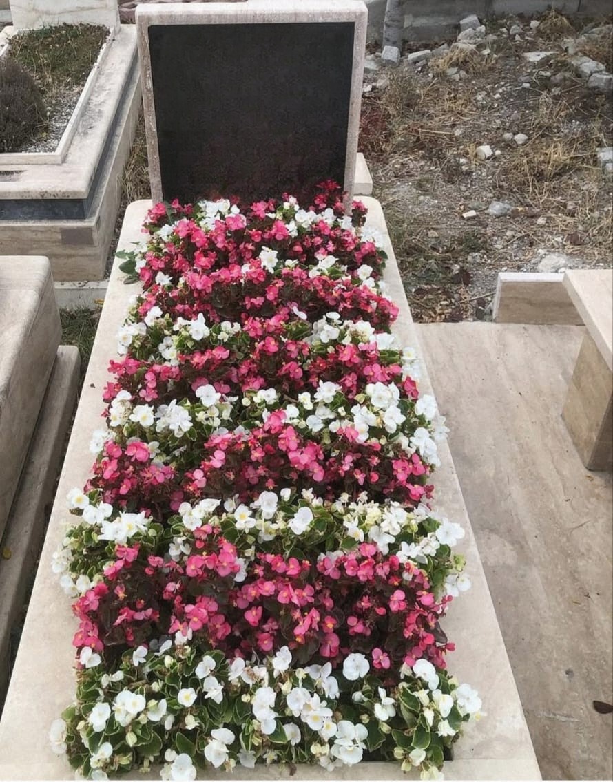 Başkent Mezar Bakım Hizmetleri, Mezar Bakımı, Periyodik Mezar Bakımı, Mezar Toprak Değişimi ve Gübreleme, Mezar Çiçeklendirme, Mezar Sulama, Ağaç Dikimi, Mezar Yapımı, Mezar Tamiri, Çiçeklendirme, Mermer